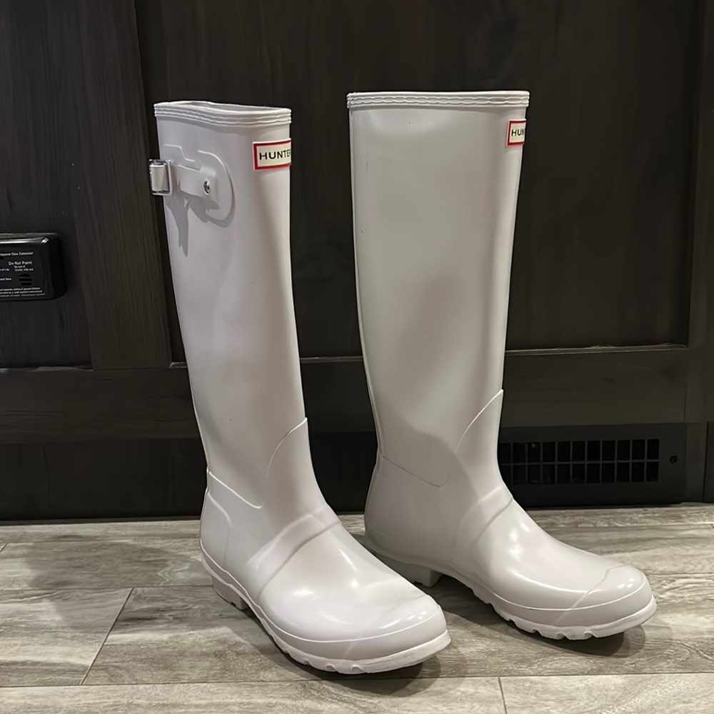 White Hunter Original Tall Gloss Rain Boots Size 9